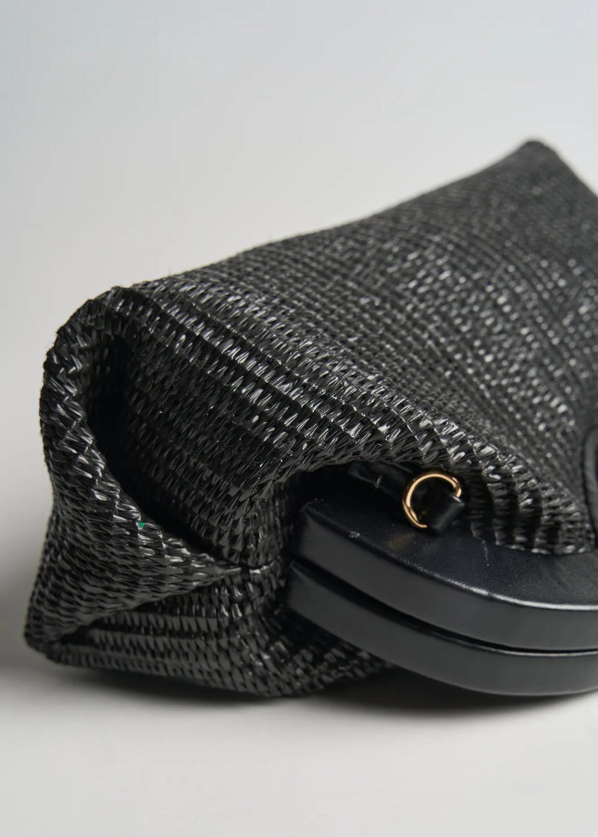 NERO BLACK